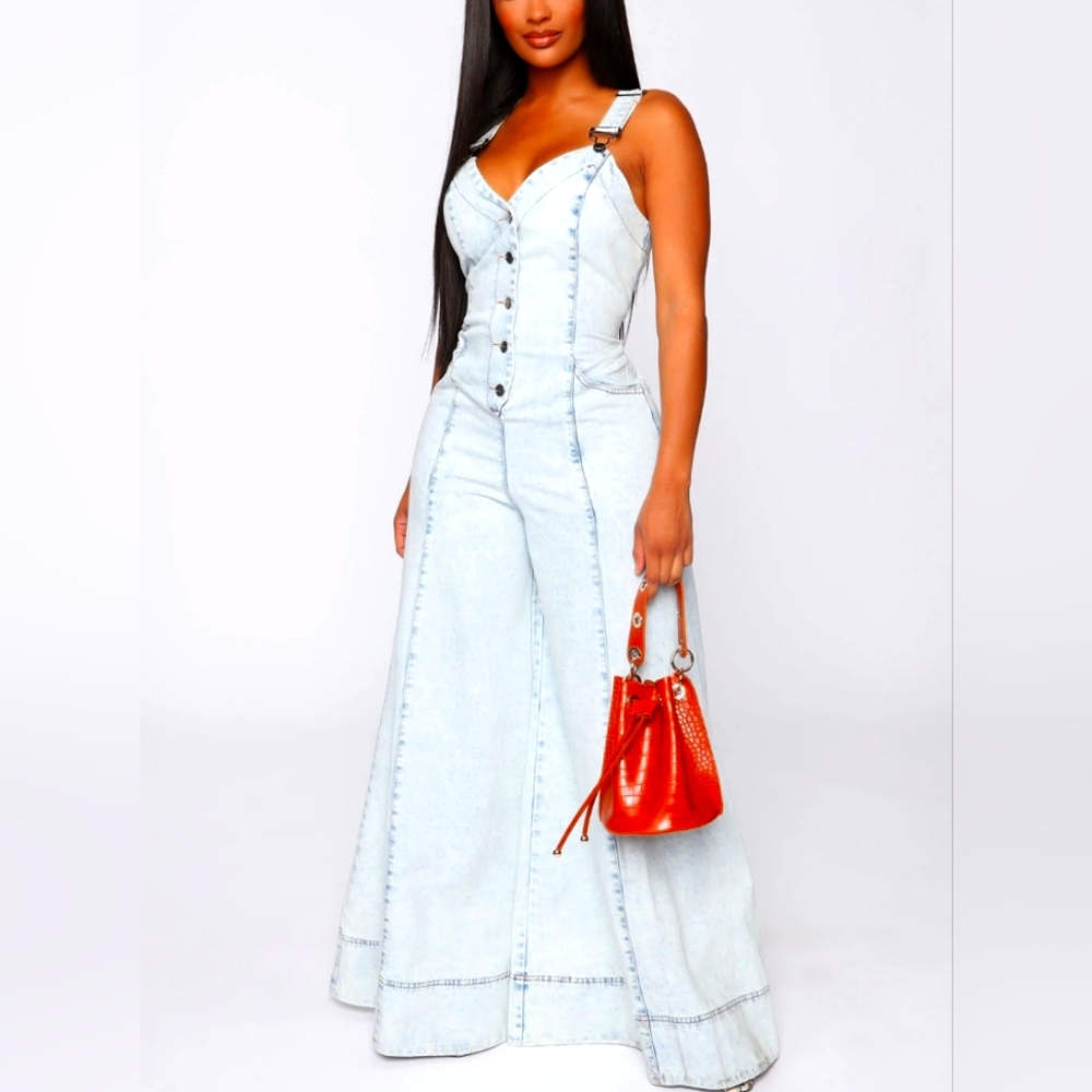 ******SOLD*****Fashion Nova My Go To Denim Jumpsuit - Size M
